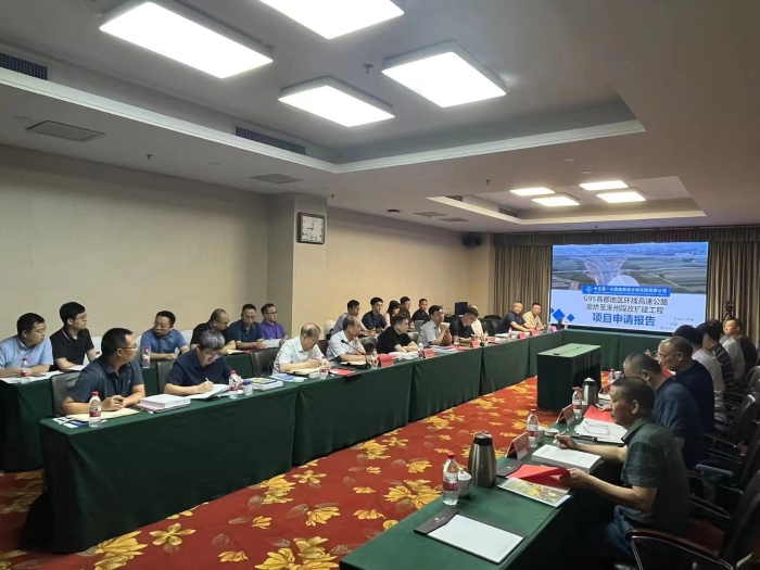 8e9dd5eeddb1d32fbe4976e898a98b4