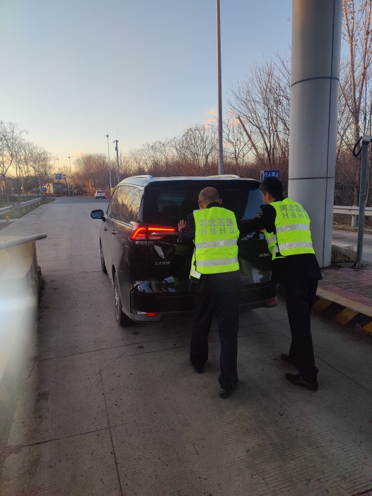 e3f4ff2de474e61db265d190d9eaf702