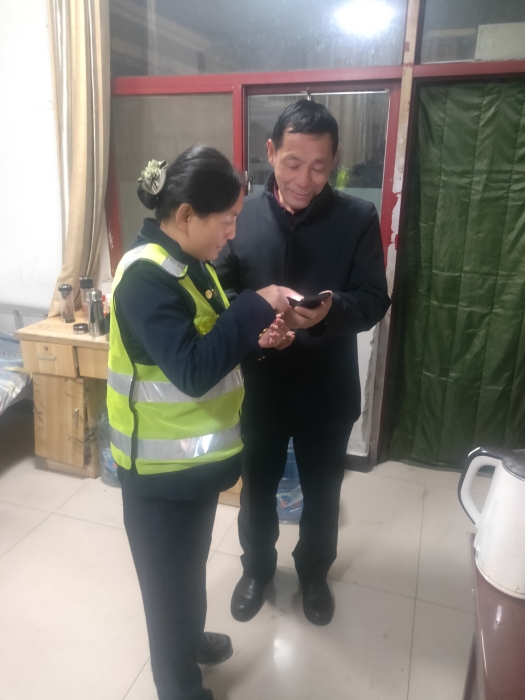 70c30136e524f6be059ee082d923171